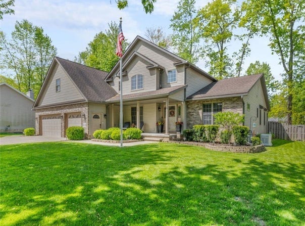 6346 Meadowbrook Drive, Mentor, OH 44060