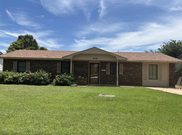 1408 27th St, Woodward, OK 73801