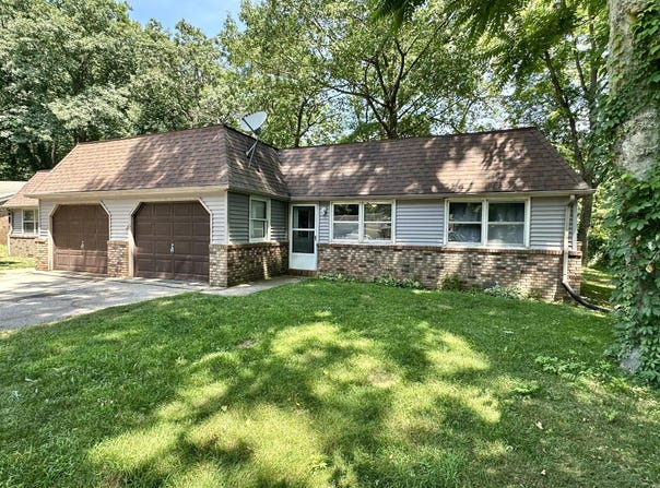 3919 3917 Reinhardt Drive, Stevensville, MI 49127