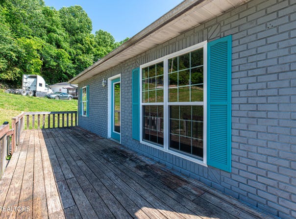 312 N 16th St, LaFollette, TN 37766