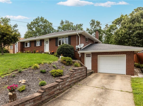1913 Virginia Via, Canton Twp, PA 15301