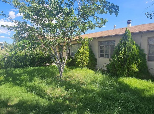 201 Oak Way unit: 604/606 East St., Santa Clara, NM 88026