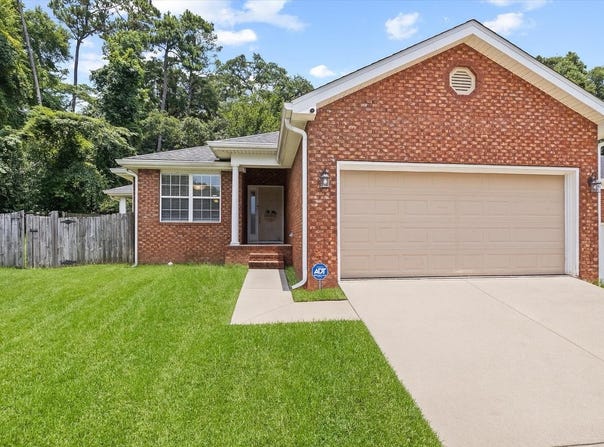 2896 Briar Court, Tallahassee, FL 32308
