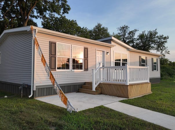 30 W WILLOW, PALMYRA, PA 17078