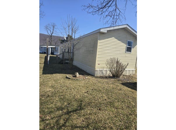 207 Chickadee Drive, Bellwood, PA 16617