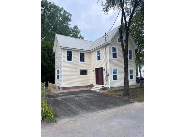24 Riverside Ave Avenue, Plattsburgh, NY 12901