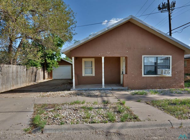 1115 W 3rd Street, Portales, NM 88130