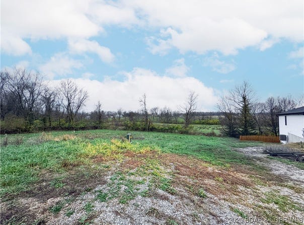 W Bourbon Street lot: 7, Eldon, MO 65026