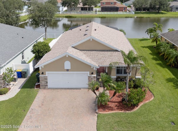 1472 Hemingway Boulevard, Rockledge, FL 32955