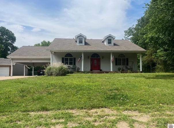 539 E Clay St, Clinton, KY 42031-1229