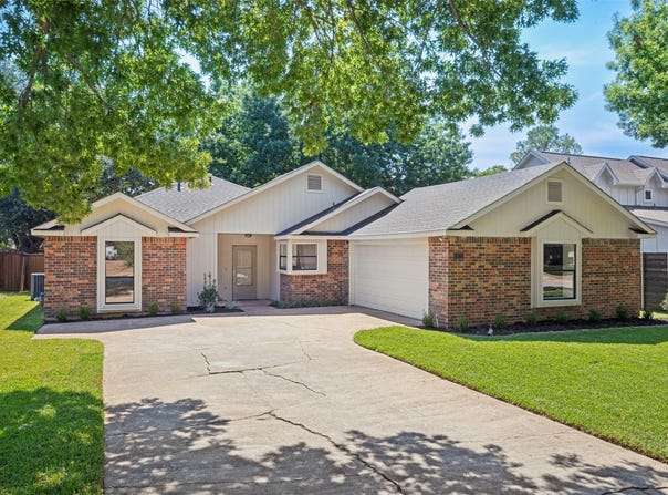 2237 Oak Bluff Drive, Flower Mound, TX 75028