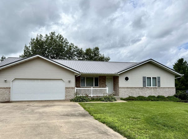 703 S Adams Court, Mount Pleasant, IA 52641
