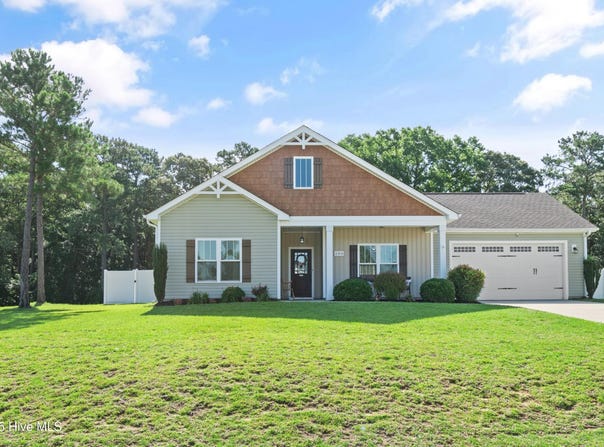 106 Rolling Knoll Court, Dudley, NC 28333