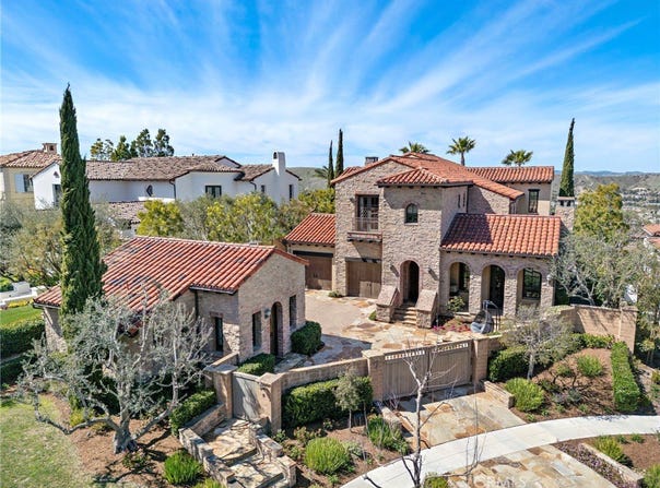 7 Broken Arrow, Ladera Ranch, CA 92694