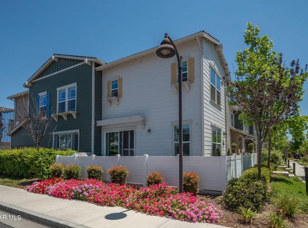 114 Red Brick Drive, Simi Valley, CA 93065
