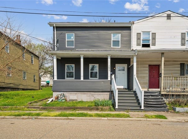 1055 Keene St, Springdale Boro, PA 15144