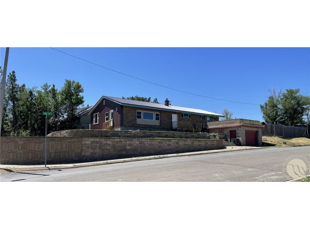 601 12th Avenue, Circle, MT 59215