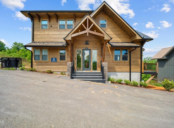 610 Butterfly Way, Sevierville, TN 37876