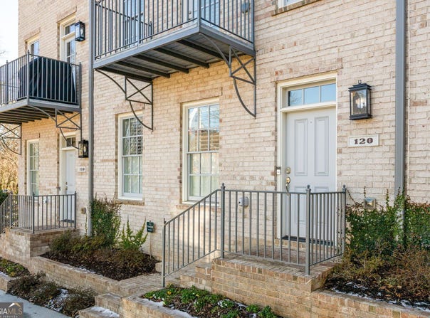 120 Clover, Roswell, GA 30075