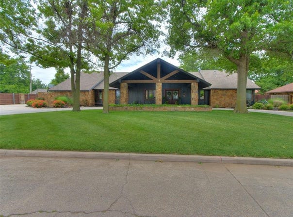 1132 SW Heritage Drive, El Reno, OK 73036