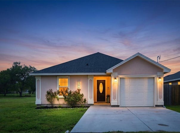 308 Dahme Avenue, Orange Grove, TX 78372