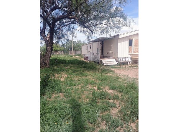 1301 Elm Dr, Big Spring, TX 79720