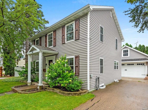 342 5TH Street, NEENAH, WI 54956
