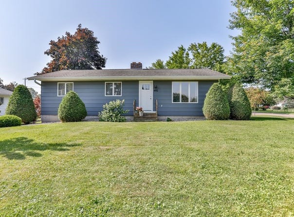 495 KREUTZER STREET, Athens, WI 54411