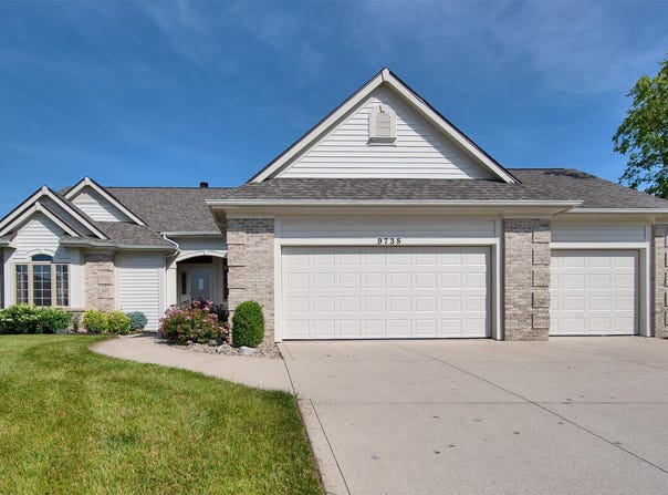 9738 Kalmia Court, Fort Wayne, IN 46804