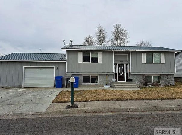 525 Sunset Drive, St Anthony, ID 83445