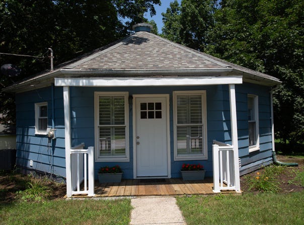 7 E Valparaiso Street, Westville, IN 46391