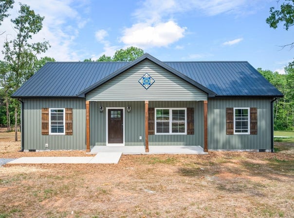 103 Greenhouse, Rustburg, VA 24588