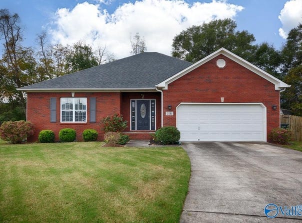 116 Red Sunset Circle, Owens Cross Roads, AL 35763