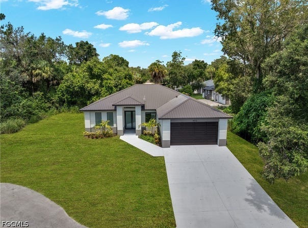 490 Christopher Court, Labelle, FL 33935