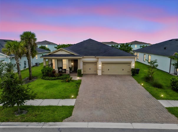 1115 Haywagon Trail, Loxahatchee, FL 33470