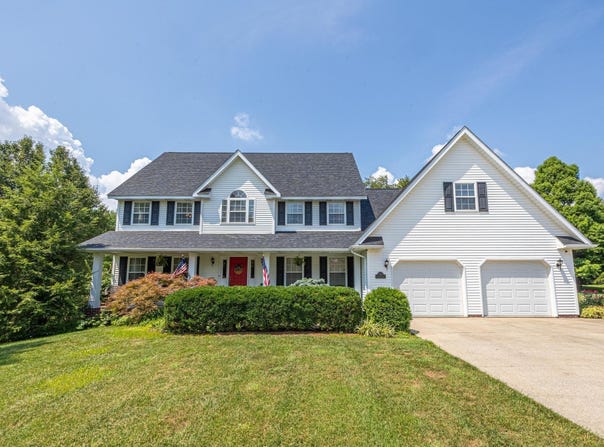 39 Hannah Lane, Jasper, IN 47546
