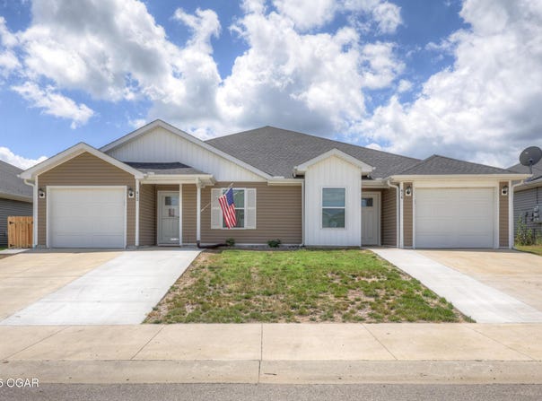 412-414 Alex Jordan Drive, Duenweg, MO 64841