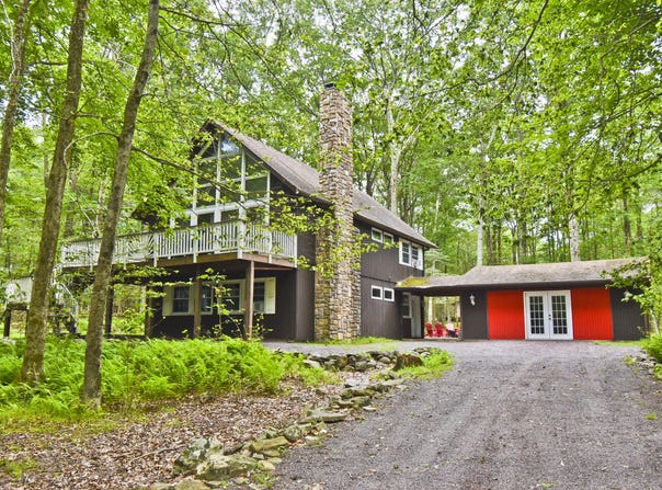 1046 Maple Drive, Pocono Lake, PA 18347