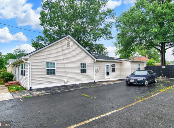 402 PROSPECT STREET, LA PLATA, MD 20646