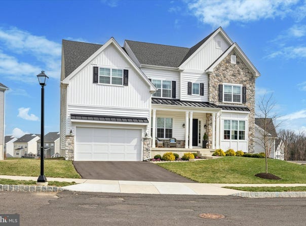 214 GROVE VALLEY COURT, CHALFONT, PA 18914