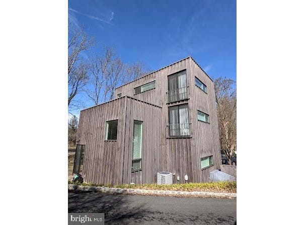 7189 CENTER BRIDGE ROAD, NEW HOPE, PA 18938
