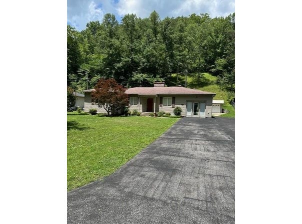 367 Chloe Rd., Pikeville, KY 41501