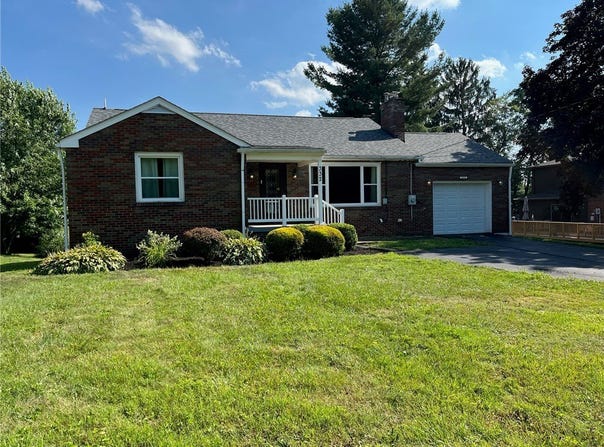 332 E Maitland Lane, Neshannock Twp, PA 16105