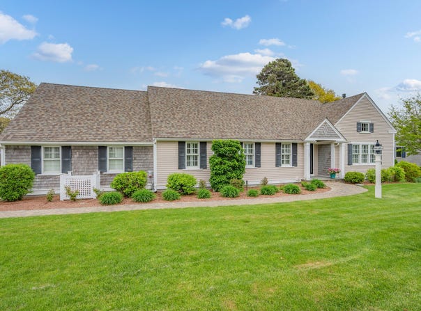82 Cove Road, South Dennis, MA 02660