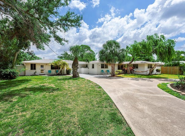 607 BAY POINT AVENUE, NOKOMIS, FL 34275
