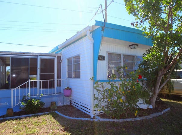 8705 S. Tamiami Tr, Sarasota, FL 34238