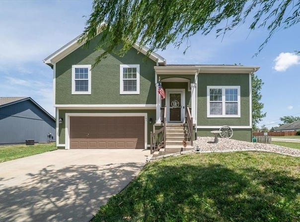 103 N Pecan Street, Gardner, KS 66030