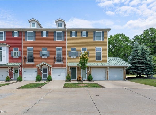 7 Grandview Drive, Rocky River, OH 44116
