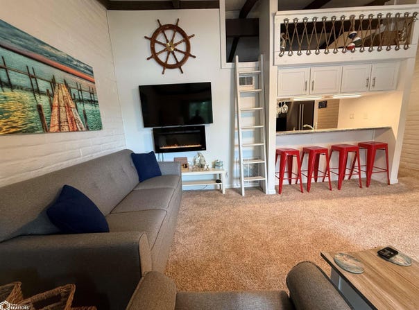 2700 N Shore Drive Unit E18a, Clear Lake, IA 50428