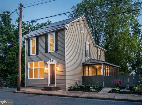 122 WEST NORTH STREET, WAYNESBORO, PA 17268